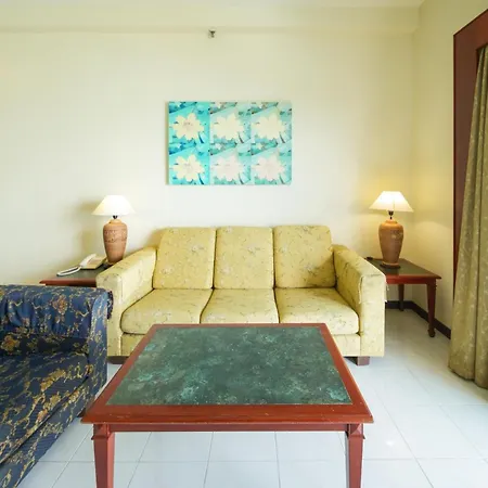 Rainbow Paradise Beach Resort Tanjung Bungah  Exterior photo