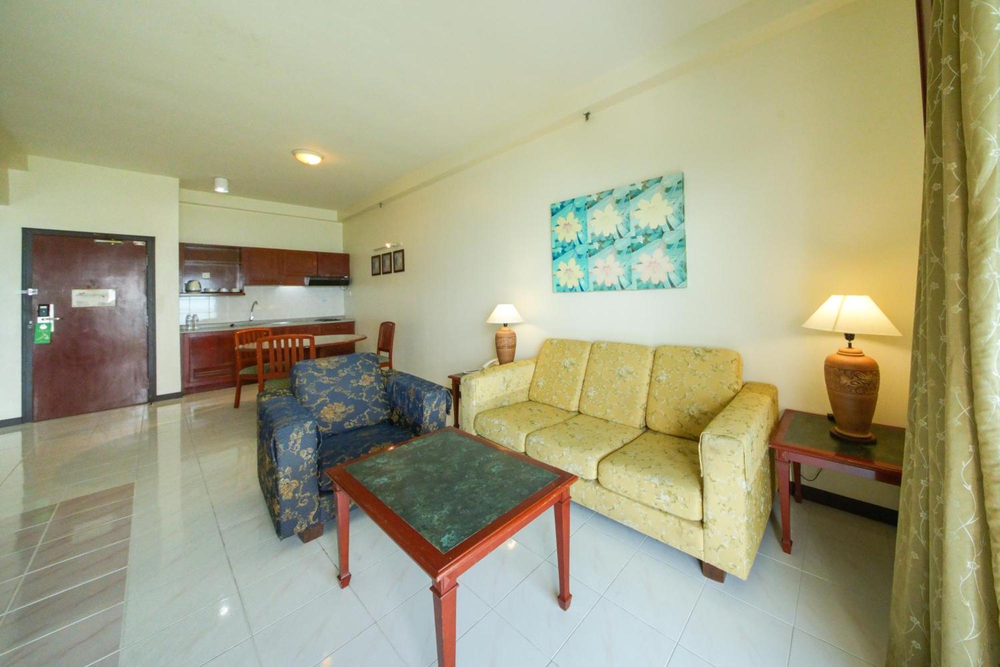 Rainbow Paradise 4* Tanjung Bungah (Penang)